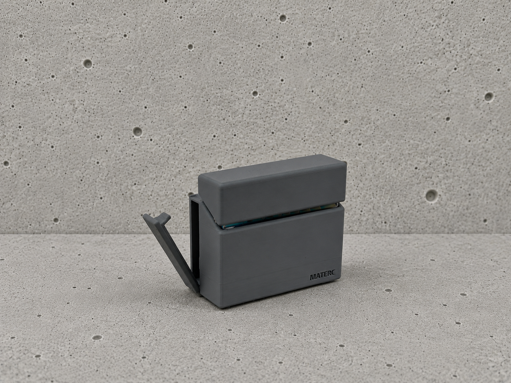 MATERC cover Terea con vano raccolta sigarette usate