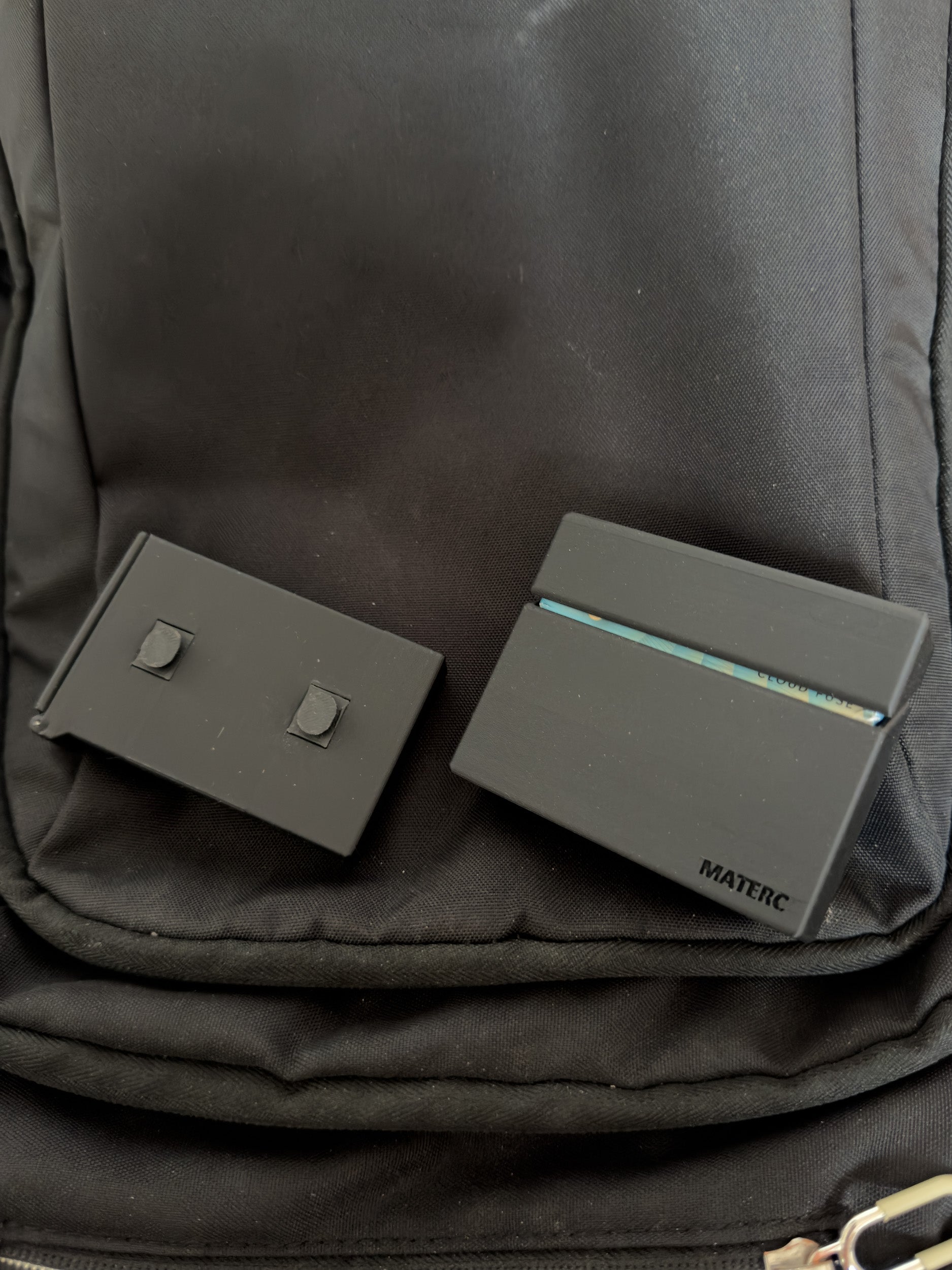 MATERC cover Terea con vano raccolta sigarette usate